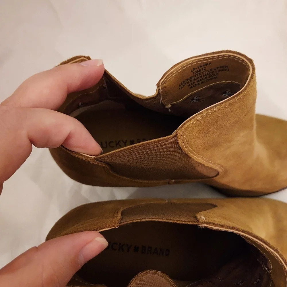 Lucky Brand "Yamka" Tan Suede Leather Wedge Bootes in Size 10 M - Picture 8 of 11